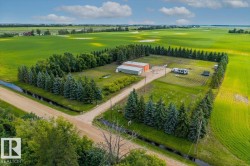 56025 RGE ROAD 245  Rural Sturgeon County, AB T8R 2P2