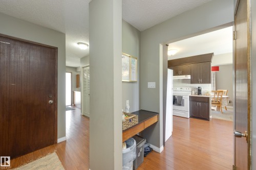 10527 32 Avenue, Edmonton, AB 