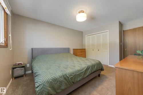 10527 32 Avenue, Edmonton, AB 