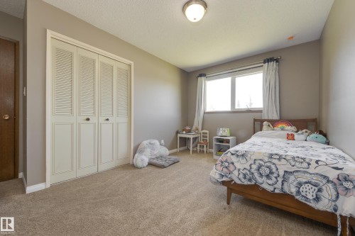 10527 32 Avenue, Edmonton, AB 