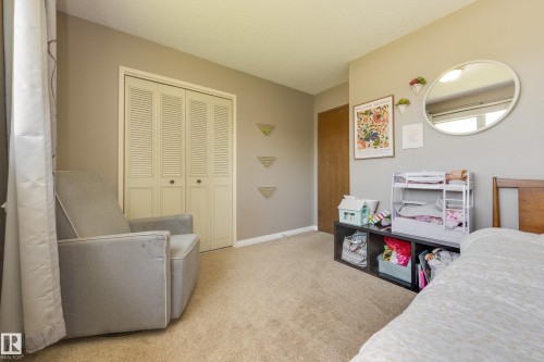 10527 32 Avenue, Edmonton, AB 