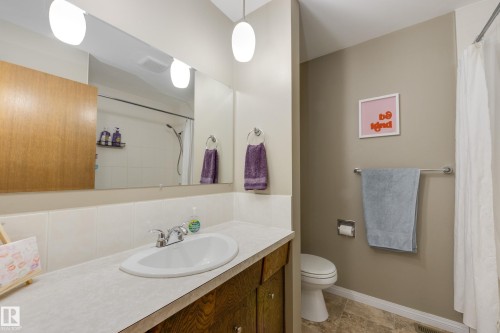 10527 32 Avenue, Edmonton, AB 