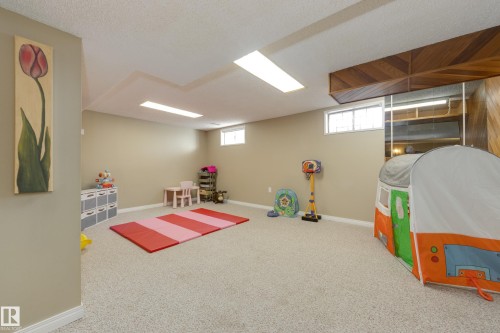10527 32 Avenue, Edmonton, AB 