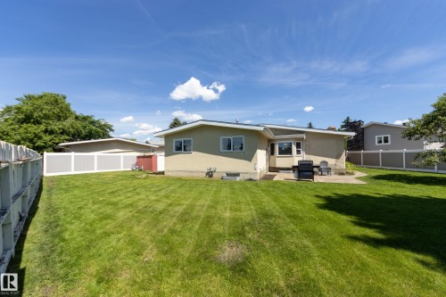 10527 32 Avenue, Edmonton, AB 