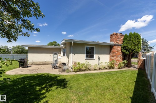 10527 32 Avenue, Edmonton, AB 