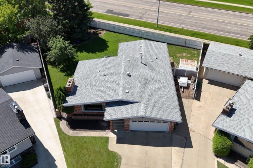 10527 32 Avenue, Edmonton, AB 