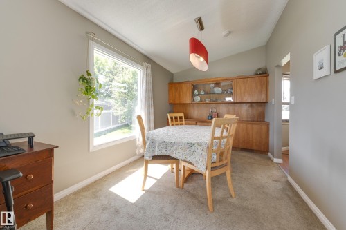 10527 32 Avenue, Edmonton, AB 