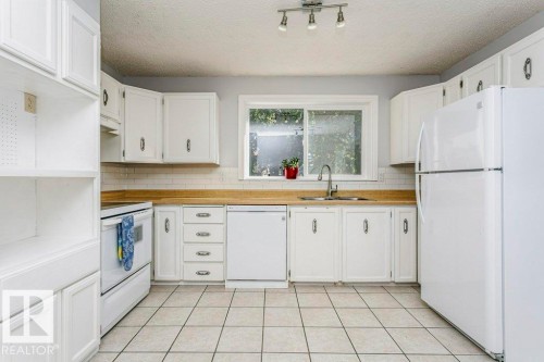 5510 92C Avenue, Edmonton, AB 