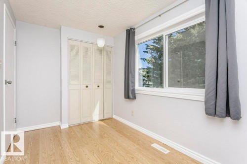 5510 92C Avenue, Edmonton, AB 