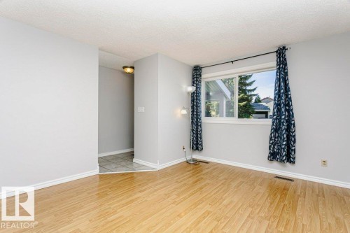 5510 92C Avenue, Edmonton, AB 