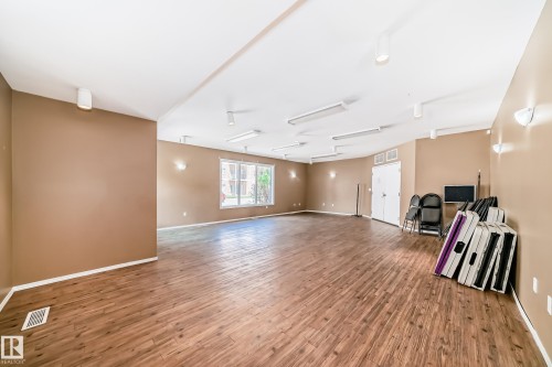 220 4312 139 Avenue, Edmonton, AB - Indoor Photo Showing Other Room