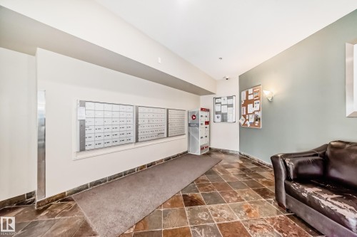 220 4312 139 Avenue, Edmonton, AB - Indoor Photo Showing Other Room