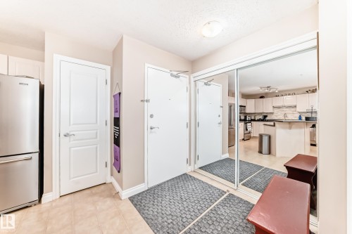 220 4312 139 Avenue, Edmonton, AB - Indoor Photo Showing Other Room