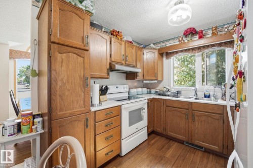 10840 25 Avenue, Edmonton, AB 