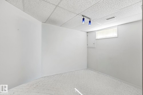 10840 25 Avenue, Edmonton, AB 