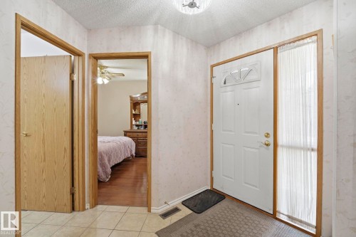 10840 25 Avenue, Edmonton, AB 