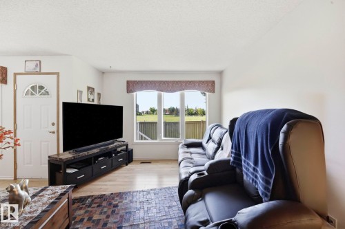 10840 25 Avenue, Edmonton, AB 