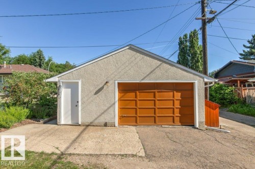 Garage - 10235 74 Street, Edmonton, AB 