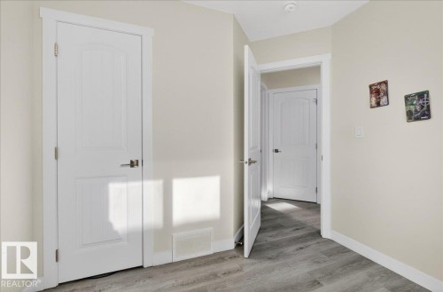 #1 11616 82 St Nw, Edmonton, AB - Indoor Photo Showing Other Room