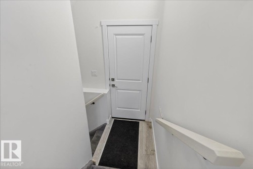 #1 11616 82 St Nw, Edmonton, AB - Indoor Photo Showing Other Room
