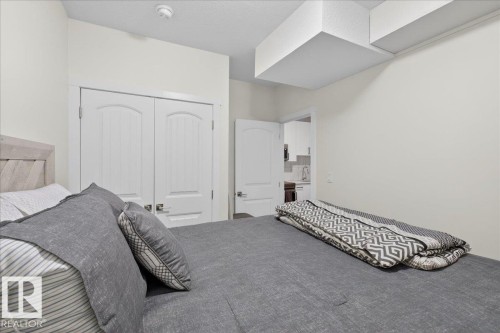 #1 11616 82 St Nw, Edmonton, AB - Indoor Photo Showing Bedroom