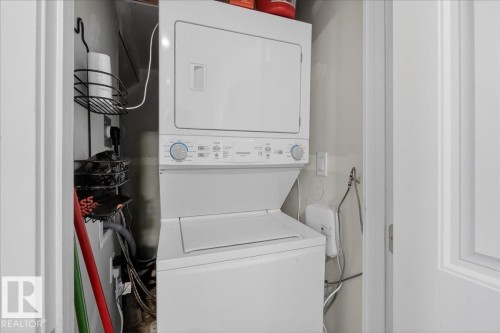 #1 11616 82 St Nw, Edmonton, AB - Indoor Photo Showing Laundry Room