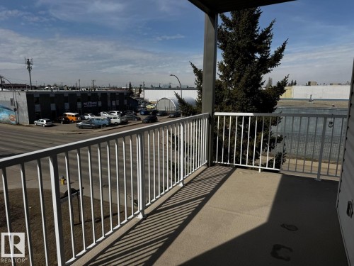 300 16715 100 Avenue, Edmonton, AB - Outdoor
