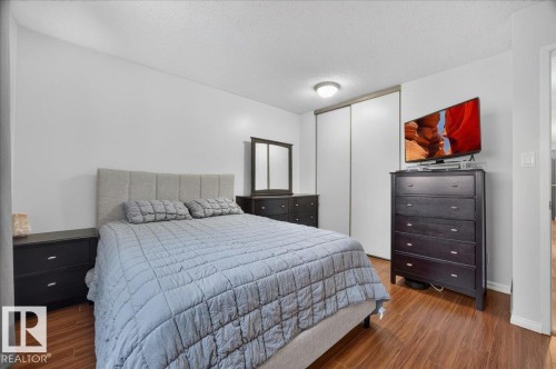 3135 49A Street, Edmonton, AB 