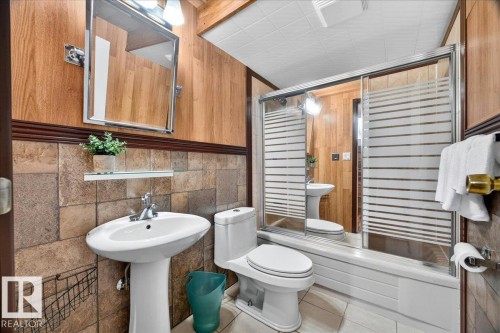 3135 49A Street, Edmonton, AB 