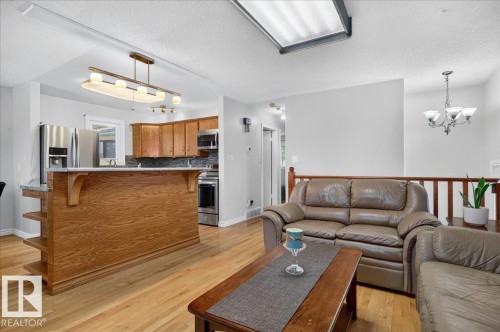 3135 49A Street, Edmonton, AB 