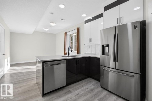 #2 11616 82 St Nw, Edmonton, AB - Indoor Photo Showing Kitchen With Double Sink