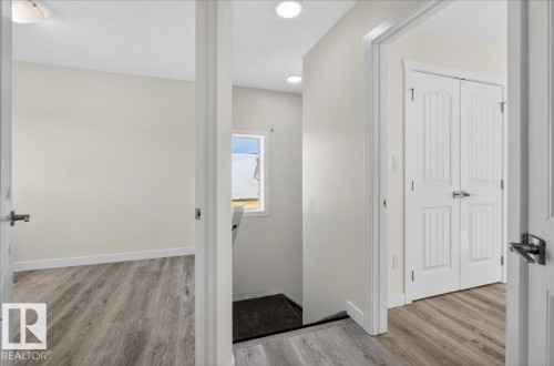 #2 11616 82 St Nw, Edmonton, AB - Indoor Photo Showing Other Room