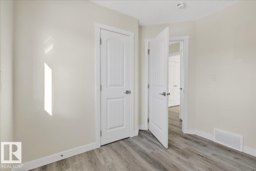 #2 11616 82 St Nw, Edmonton, AB - Indoor Photo Showing Other Room