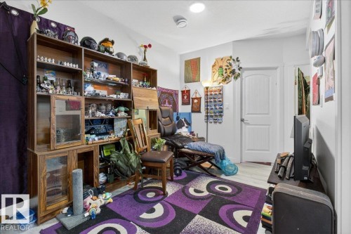 #2 11616 82 St Nw, Edmonton, AB - Indoor