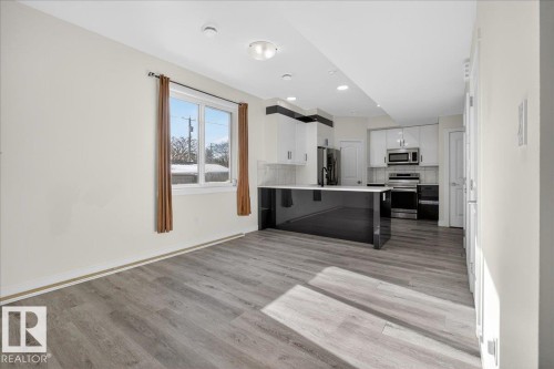 #2 11616 82 St Nw, Edmonton, AB - Indoor