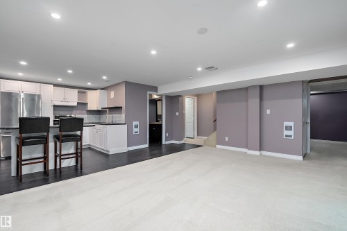 13 Southfork Court, Leduc, AB - Indoor Photo Showing Kitchen