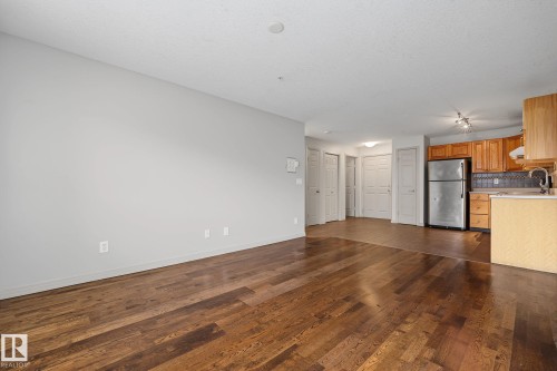#111 5005 165 Av Nw, Edmonton, AB - Indoor Photo Showing Kitchen