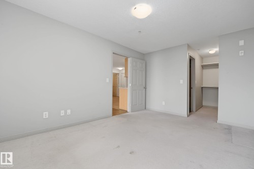 #111 5005 165 Av Nw, Edmonton, AB - Indoor Photo Showing Other Room