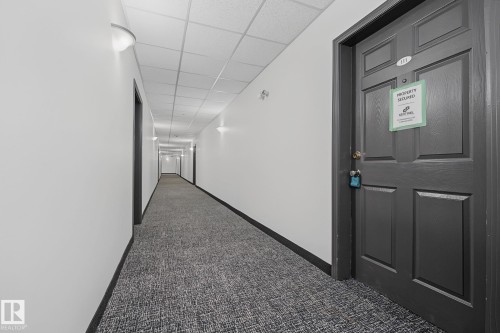 #111 5005 165 Av Nw, Edmonton, AB - Indoor Photo Showing Other Room