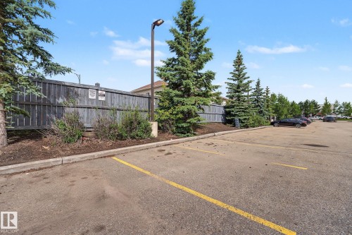 #111 5005 165 Av Nw, Edmonton, AB - Outdoor