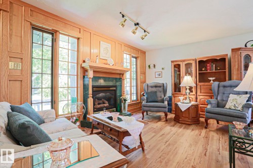 77 Sunset Boulevard, St. Albert, AB 