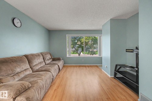 7327 189 Street, Edmonton, AB 