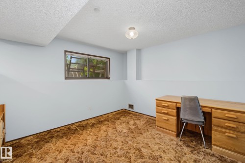 7327 189 Street, Edmonton, AB 