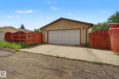7327 189 Street, Edmonton, AB 