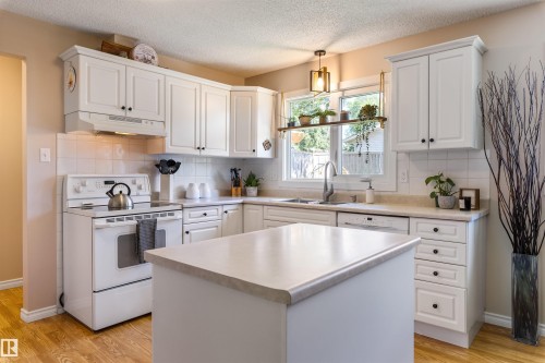 26 Milburn Crescent, St. Albert, AB 