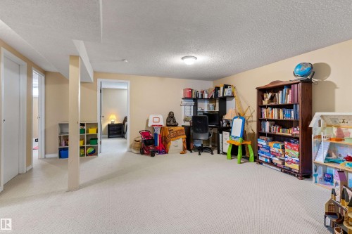 26 Milburn Crescent, St. Albert, AB 