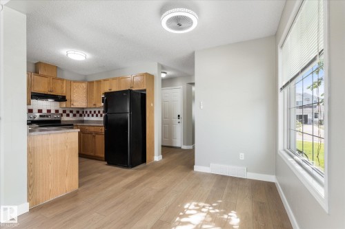 5540 163 Avenue, Edmonton, AB 