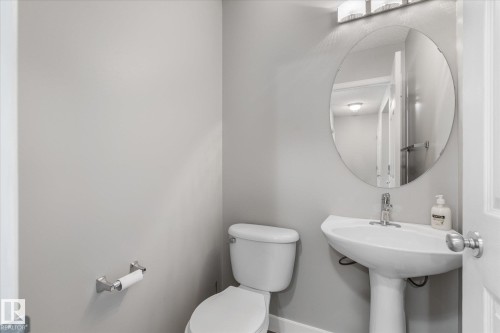 5540 163 Avenue, Edmonton, AB 