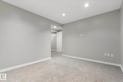 5540 163 Avenue, Edmonton, AB 