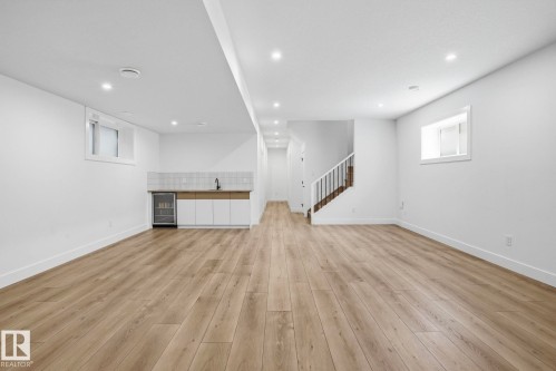 14315 98 Avenue Nw, Edmonton, AB 